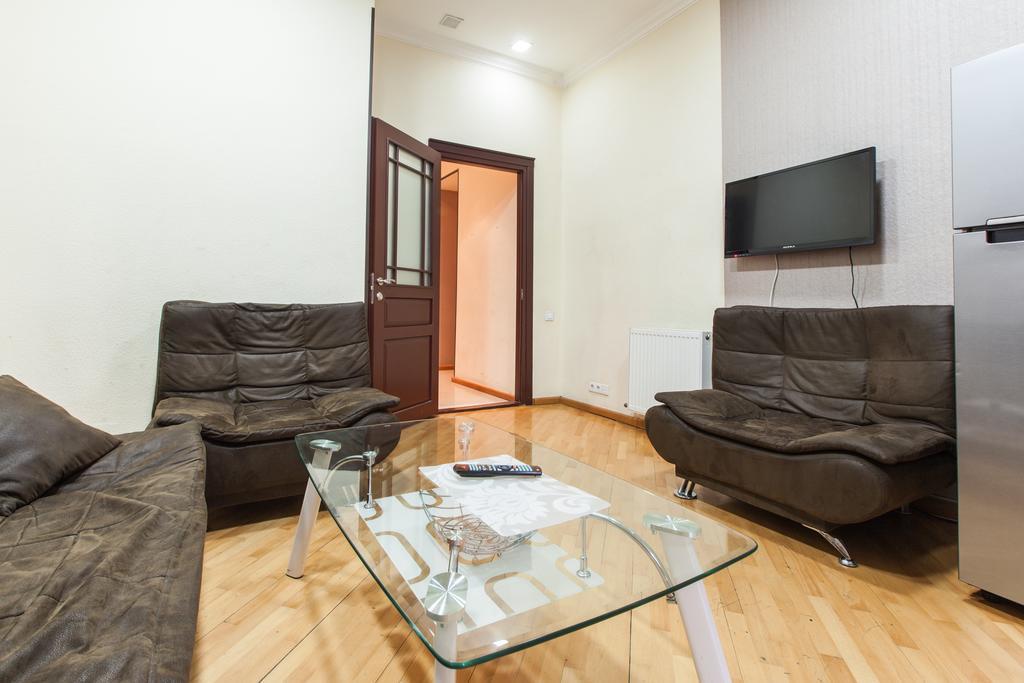 Sweet Home Apartment Тбілісі Номер фото