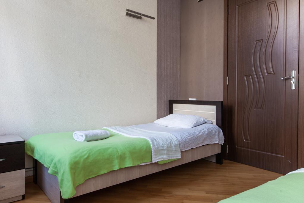 Sweet Home Apartment Тбілісі Номер фото