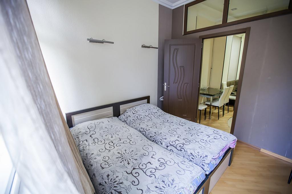 Sweet Home Apartment Тбілісі Номер фото